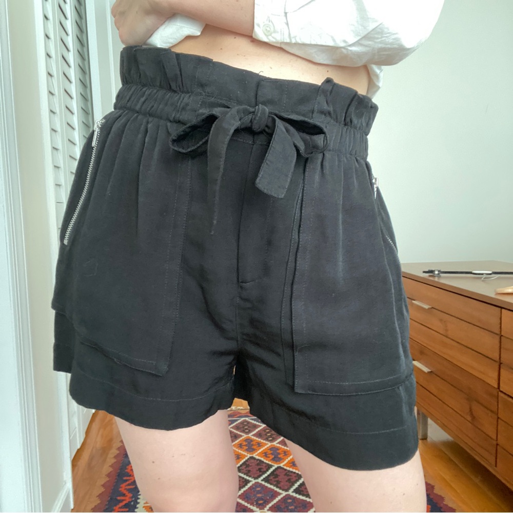 L’Equipée Anglais Paperbag Waist Shorts